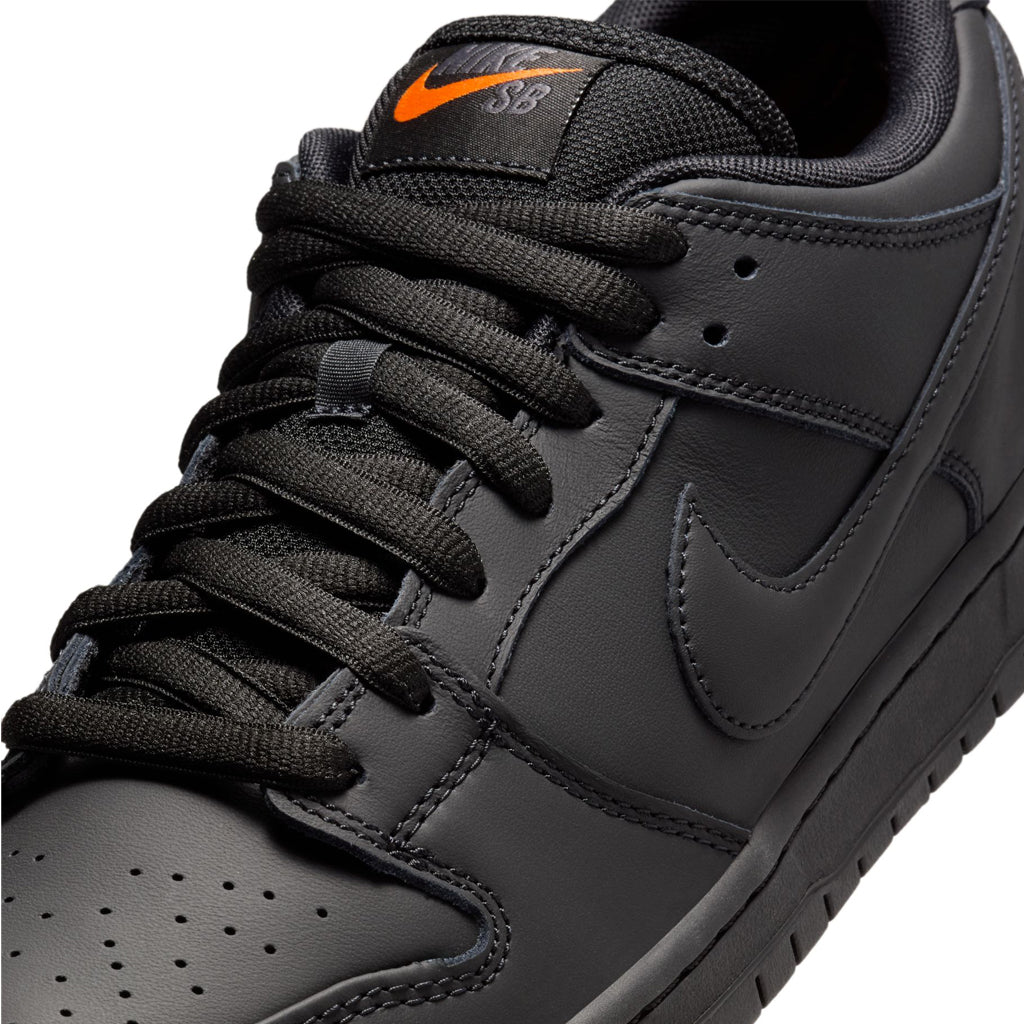 Nike SB - Dunk Low ISO - Triple Black