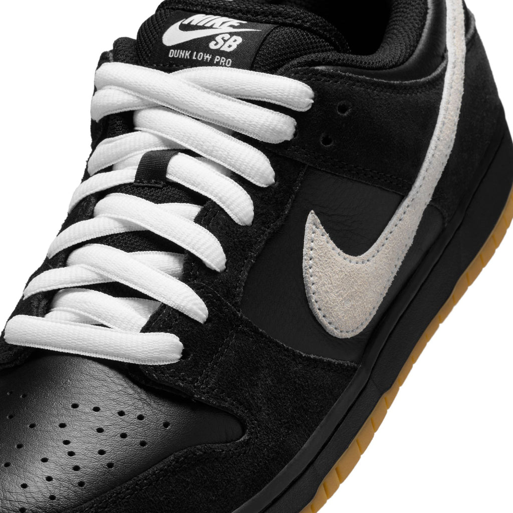 Nike SB - Dunk Low - black/white