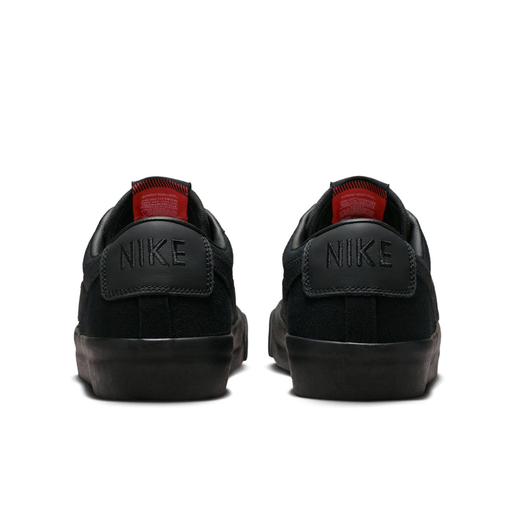 Nike SB  - Blazer Low Pro GT ISO - Triple Black