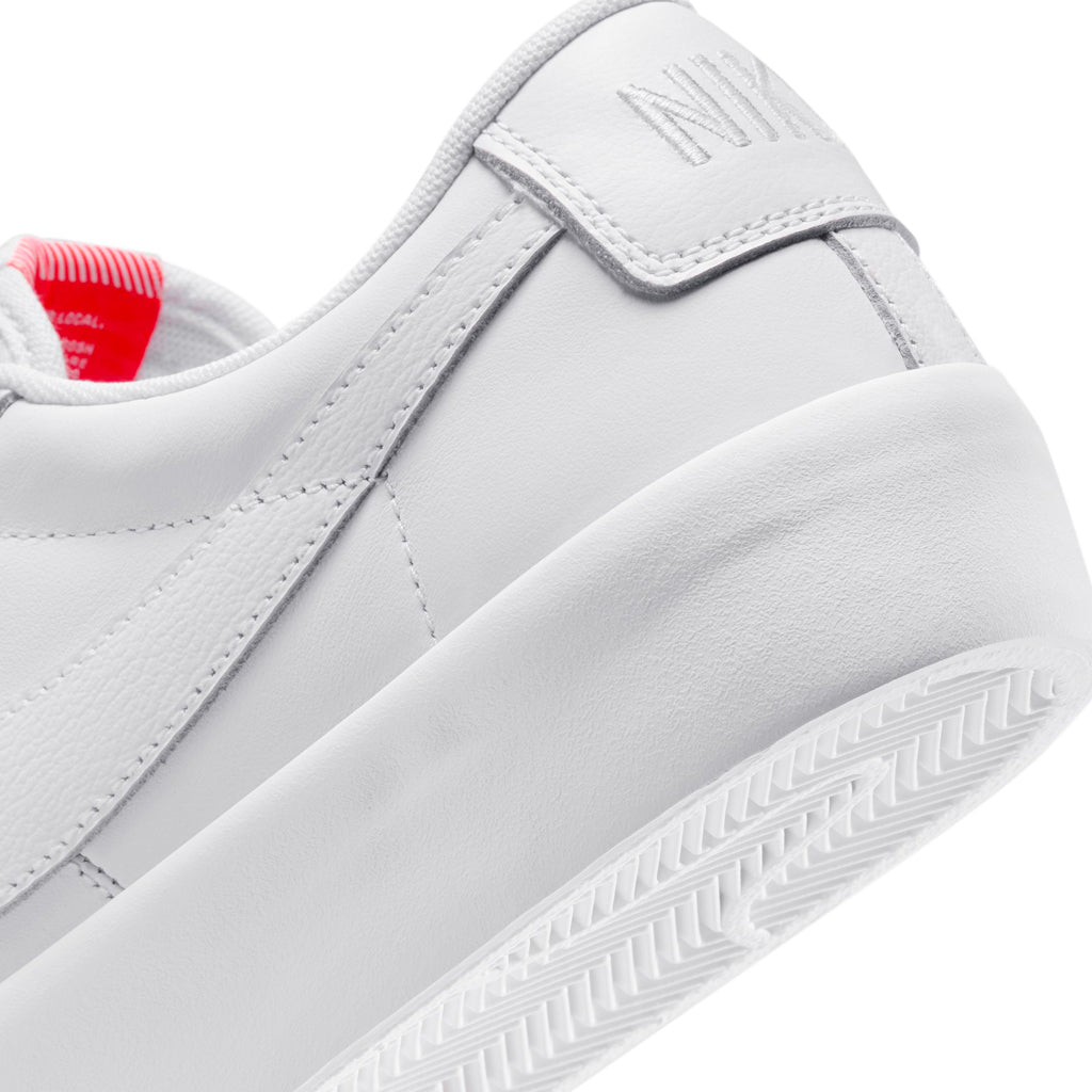 Nike SB  - Blazer Low Pro GT ISO - Triple White