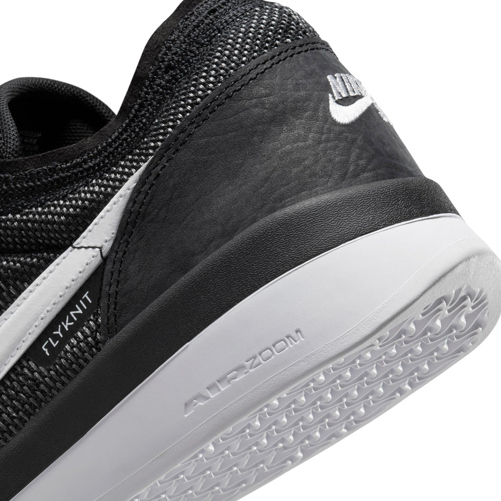 Nike SB - PS8 - black/white