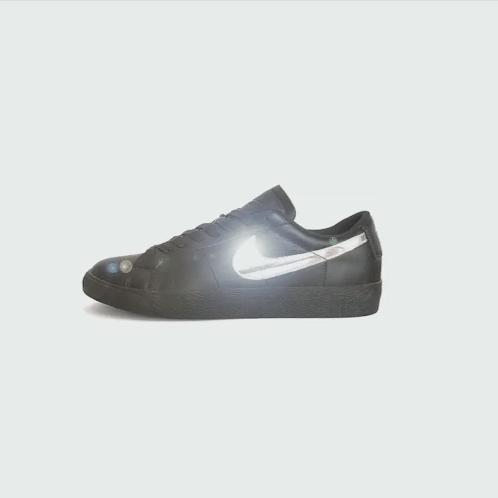 Video of rotating Nike SB x Dancer Blazer Low